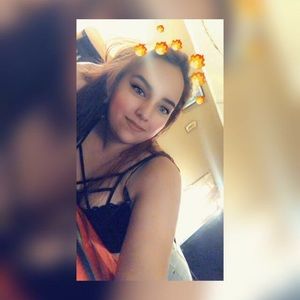 Meet your Posher, Alma